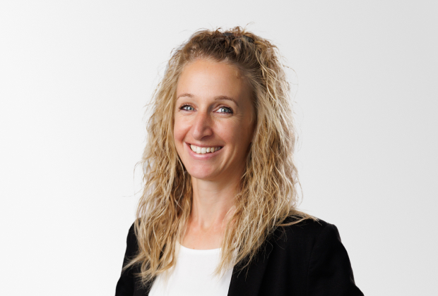 portrait-mitarbeitende-rothenbuuehler-katrin-620x420