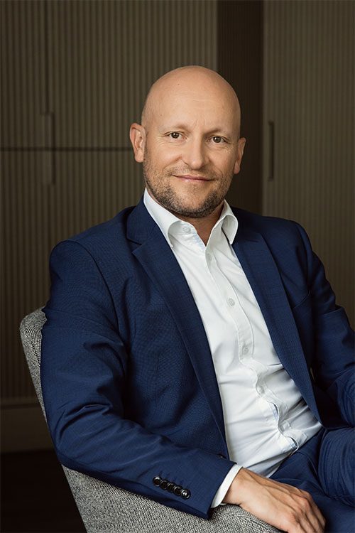 dcbank-Bernhard-Zioerjen-Maarsen-qk12gunnpiec2vgpvv2m13hq8d5led9p140o4z0lzg