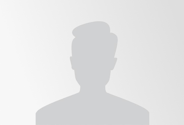 Portrait_Mitarbeitende_Platzhalter_Mann_620x420